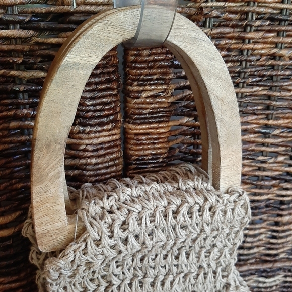 Creative Co-op Jute Crochet Handbag Natural Wooden Handles Boho Coastal Festival - Picture 4 of 9
